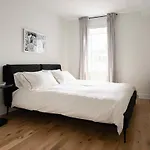 Hotel Knox - Downtown Montreal
